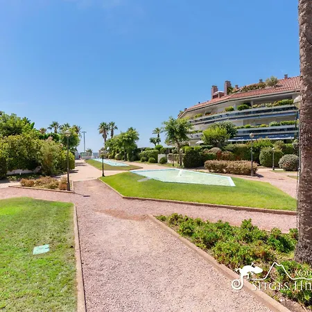 Apartment Parc Del Mar In Very Near